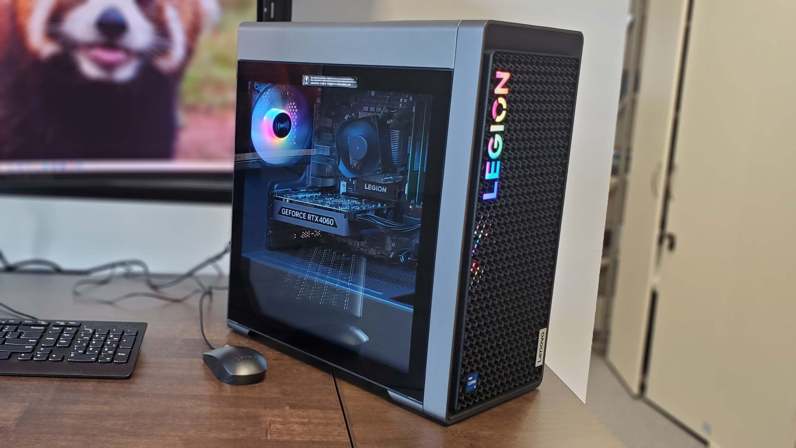 It's Lenovo a-go-go as the company is responsible for nearly 1 in 4 of all PCs shipped worldwide