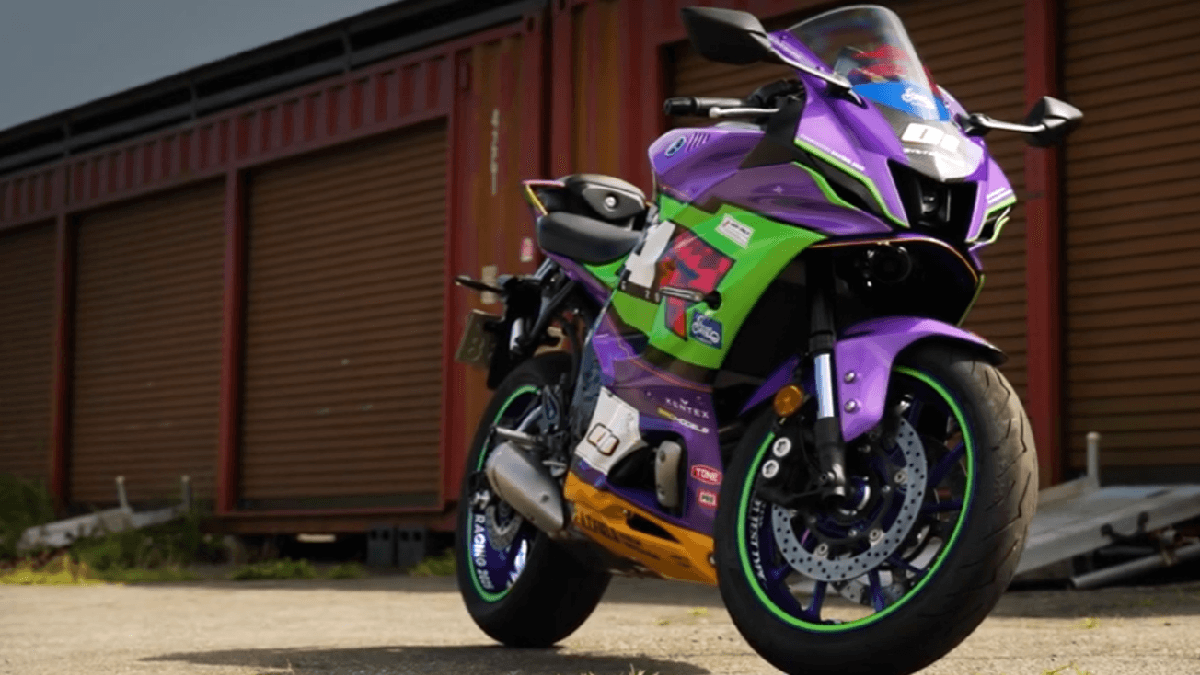 Você pode alugar motos temáticas de Evangelion no Japão